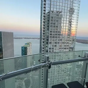 Comfort Opulence Suites Superior 3 Bedroom 48th Floor With View , Toronto Canada