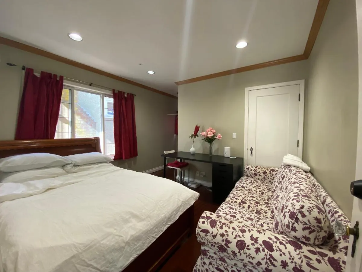 Cozy Dunbar 3 Beds Home W/ Views Vancouver Guest house